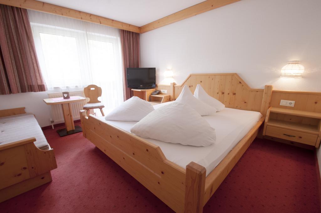 Hotel Alpenfriede Jerzens Luaran gambar